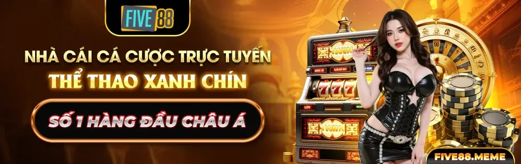 Người chia bài trực tiếp tại bàn Baccarat
